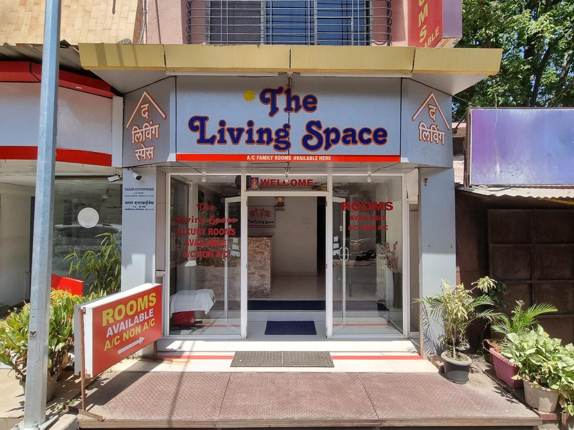 The Living Space Lonavala Buitenkant foto