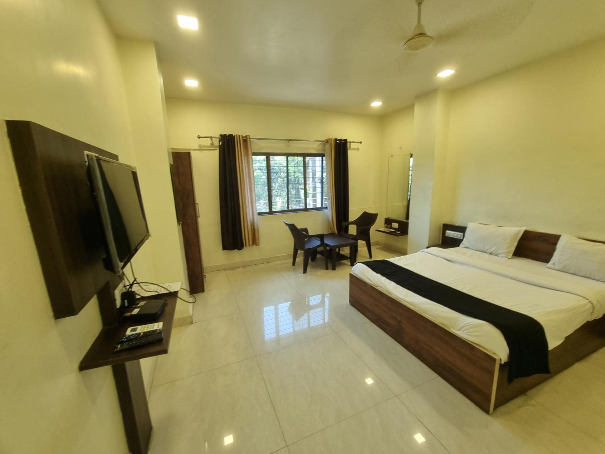 The Living Space Lonavala Buitenkant foto