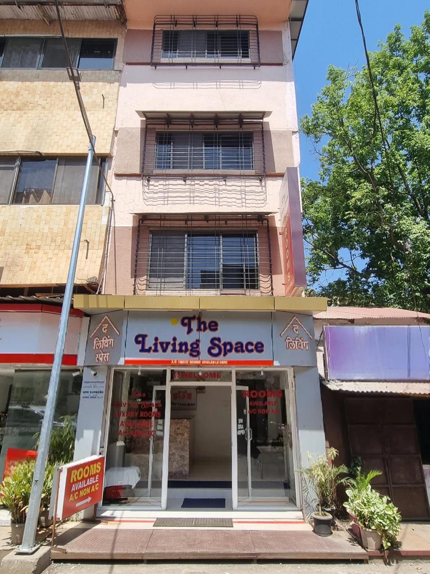 The Living Space Lonavala Buitenkant foto